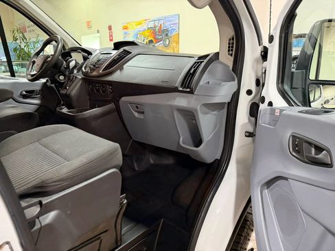 Used 2019 Ford Transit 350 XLT RWD image 34