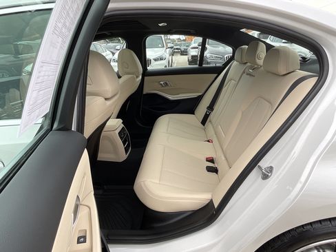 Used 2024 BMW 330i Sedan w/ Convenience Package RWD image 26