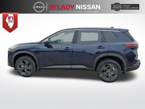 New 2026 Nissan Rogue SV image 4