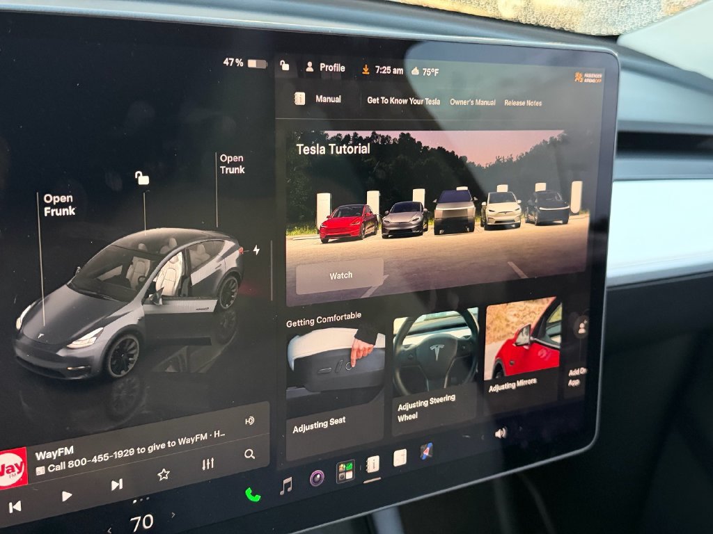 Used 2023 Tesla Model Y AWD image 17