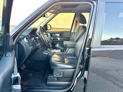 Used 2016 Land Rover LR4 HSE image 11