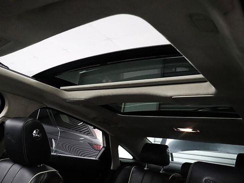 Used 2015 Jaguar XJ L Portfolio RWD image 49