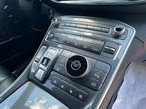 Used 2022 Hyundai Santa Fe Calligraphy image 13