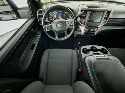 Used 2024 RAM 2500 Tradesman w/ Chrome Appearance Group AWD/4WD image 9