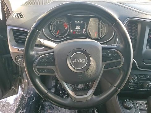 Used 2020 Jeep Cherokee Latitude Plus w/ Cold Weather Group image 24