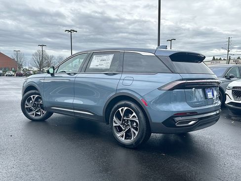 New 2026 Lincoln Nautilus Premier image 6