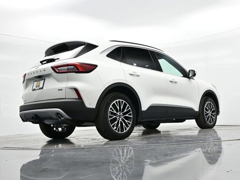Used 2024 Ford Escape SE w/ PHEV Premium Package image 21