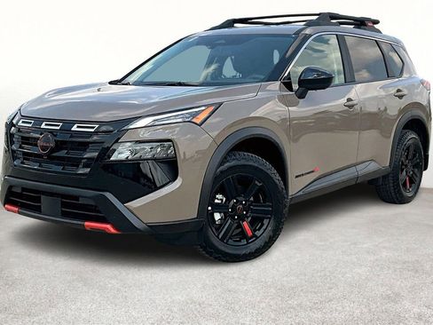 Used 2025 Nissan Rogue SV image 14