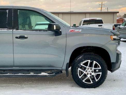 Used 2020 Chevrolet Silverado 1500 LT Trail Boss image 8
