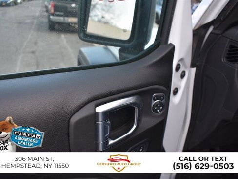 Used 2025 Jeep Wrangler Sport S image 13