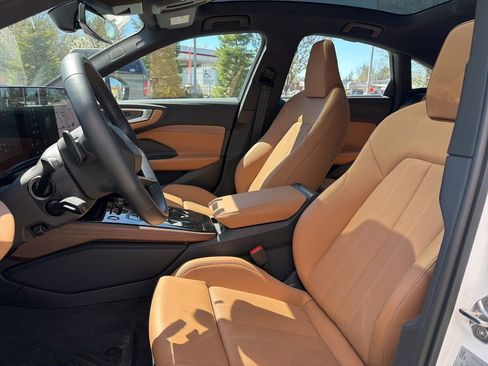 Used 2025 Audi A5 2.0T Premium Plus w/ Premium Plus AWD/4WD image 9