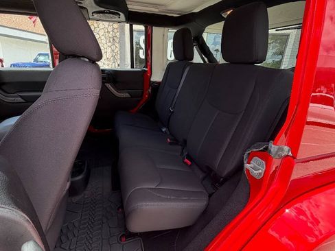 Used 2014 Jeep Wrangler Unlimited Sport w/ Connectivity Group AWD/4WD image 11