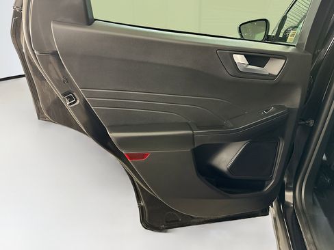 Used 2025 Ford Escape ST-Line image 27