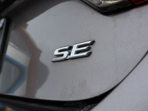 Used 2017 Toyota Camry SE image 27