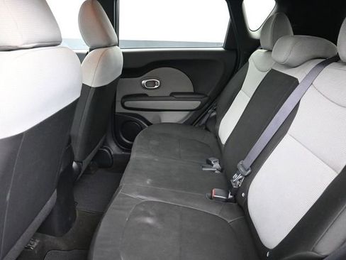Used 2015 Kia Soul image 18