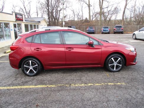 Used 2022 Subaru Impreza 2.0i Premium image 10