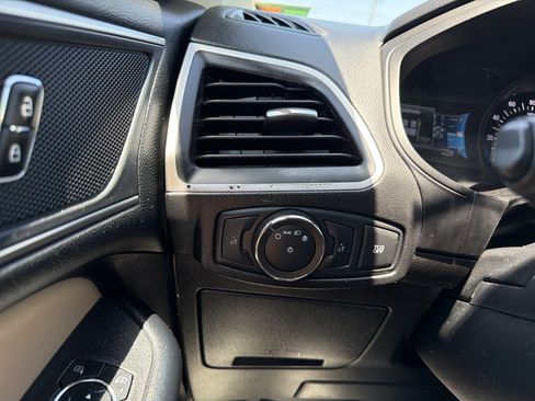 Certified 2022 Ford Edge SEL AWD/4WD image 30