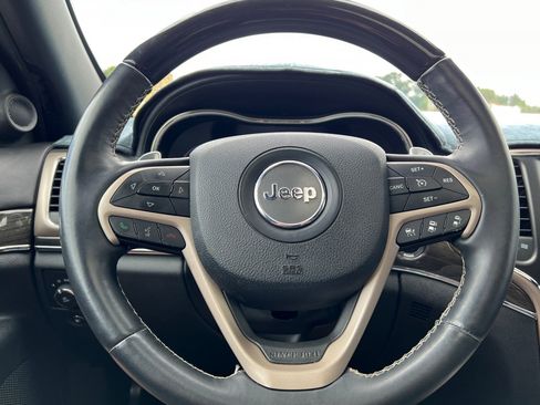 Used 2014 Jeep Grand Cherokee Overland w/ Advanced Technology Group image 24