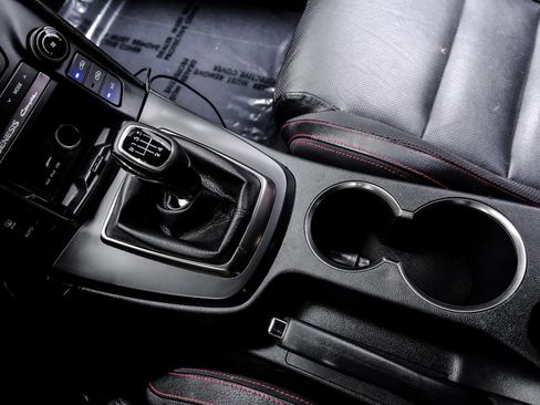 Used 2016 Hyundai Genesis Coupe 3.8 image 27