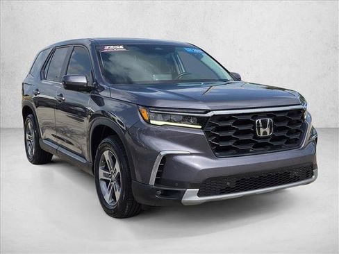 Used 2023 Honda Pilot EX-L image 3