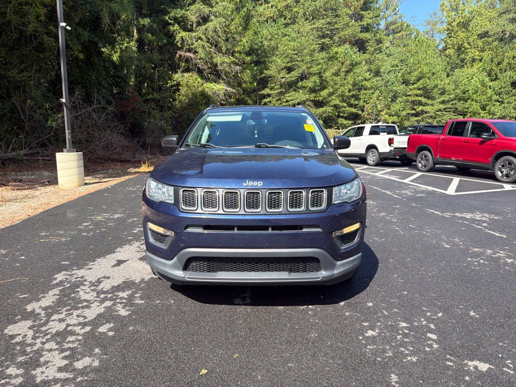 Used 2020 Jeep Compass Sport w/ Tech Group FWD image 3