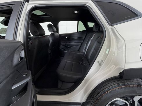 New 2026 Chevrolet Trax RS w/ Sunroof Package image 8