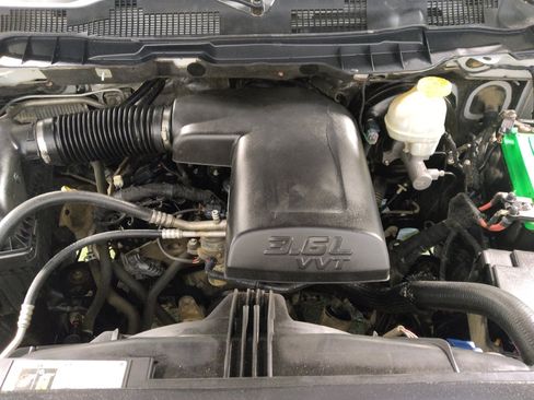 Used 2018 RAM 1500 Tradesman image 30