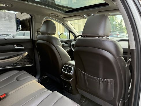 Used 2019 Hyundai Santa Fe Limited image 24