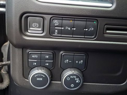 Used 2021 Chevrolet Tahoe Z71 AWD/4WD image 23