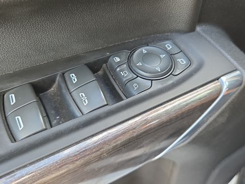 Used 2022 Chevrolet Silverado 2500 LTZ w/ Safety Package AWD/4WD image 27