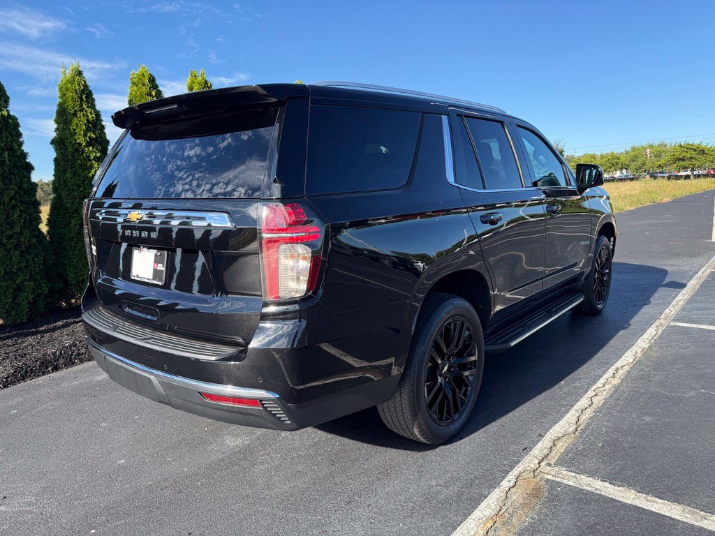 Used 2021 Chevrolet Tahoe LT w/ LT Signature Package RWD image 2