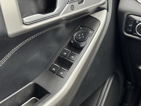 Certified 2023 Ford Explorer XLT w/ Equipment Group 202A image 33