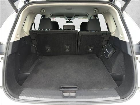 Used 2024 Nissan Rogue SV FWD image 6