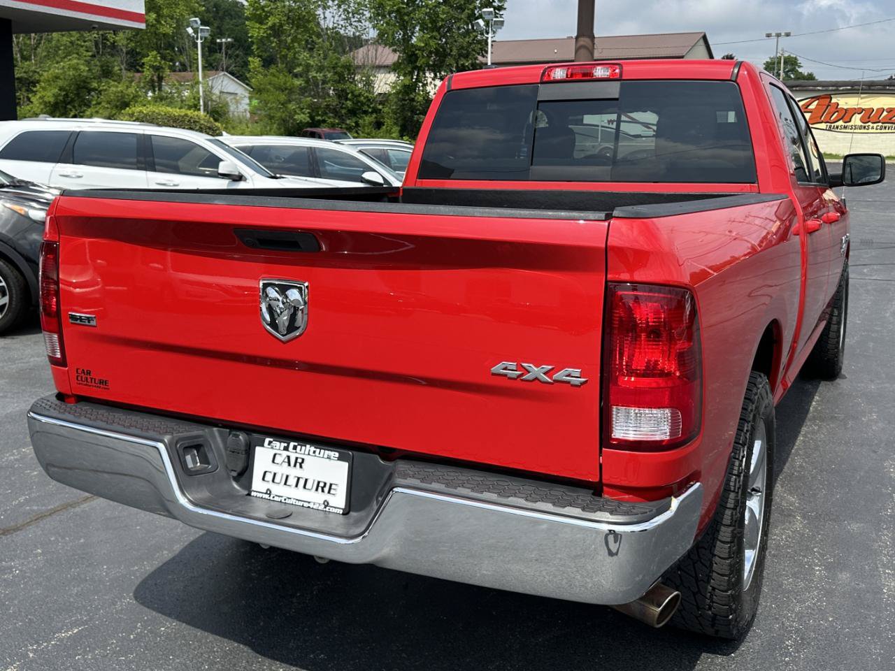 Used 2020 RAM 1500 Classic SLT AWD/4WD image 15