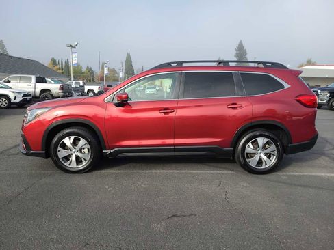 Used 2024 Subaru Ascent Premium w/ Convenience Package image 11