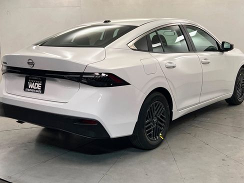 New 2026 Nissan Sentra SV FWD image 5