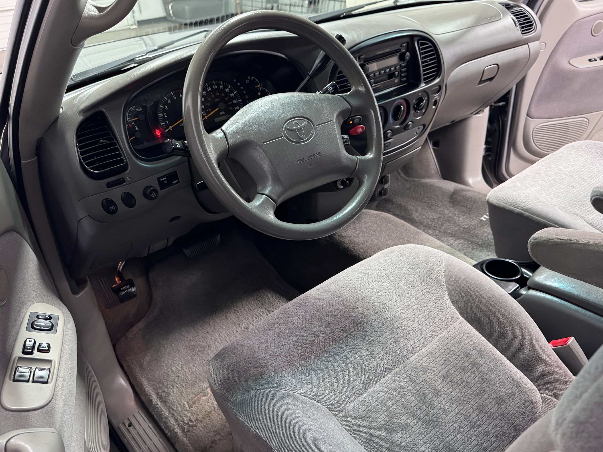 Used 2000 Toyota Tundra Limited w/ Off-Road Pkg AWD/4WD image 15