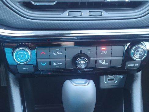 New 2026 Jeep Compass Latitude image 19