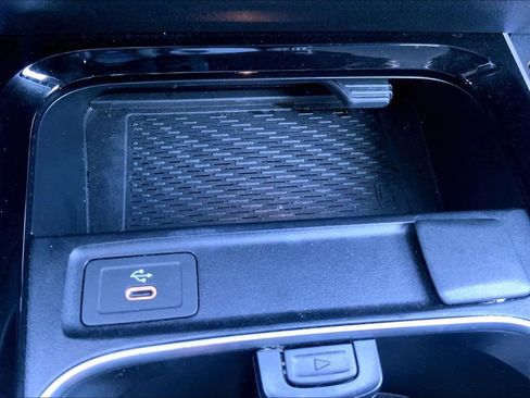 Used 2024 Mercedes-Benz GLA 35 AMG 4MATIC image 34