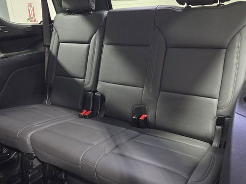 Used 2025 Chevrolet Tahoe Z71 AWD/4WD image 9