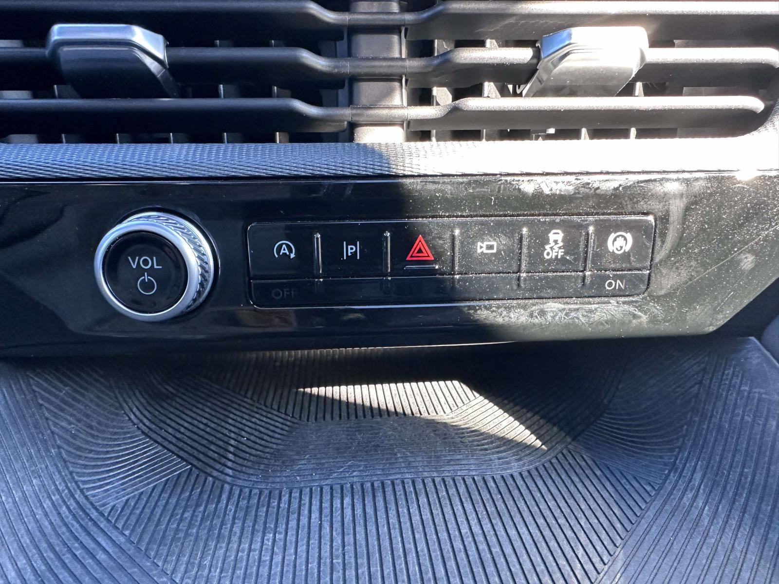 Used 2026 Ford Explorer ST w/ Sun And Sound Package AWD/4WD image 26