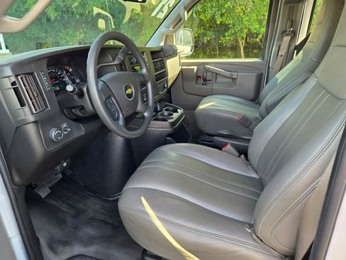 Used 2021 Chevrolet Express 2500 Work Van w/ Driver Convenience Package image 14