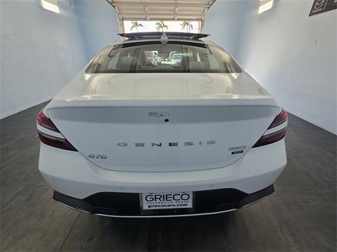 Used 2025 Genesis G70 3.3T Advanced w/ Sport Prestige Package image 11