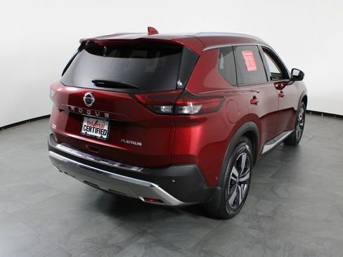 Certified 2021 Nissan Rogue Platinum FWD image 16