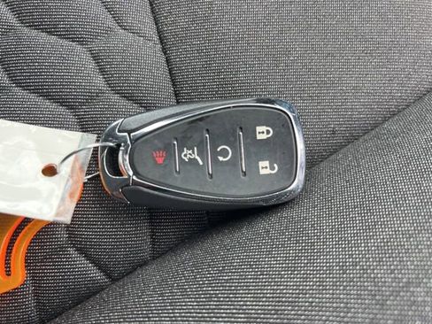 Used 2020 Chevrolet Equinox LT image 37