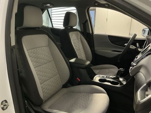 Used 2019 Chevrolet Equinox LS AWD/4WD image 26