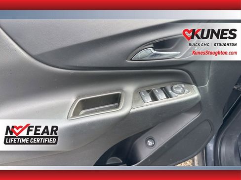Used 2023 Chevrolet Equinox LT image 18