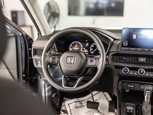 Used 2025 Honda CR-V LX image 34
