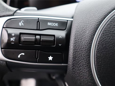 Certified 2023 Kia Sportage LX image 17