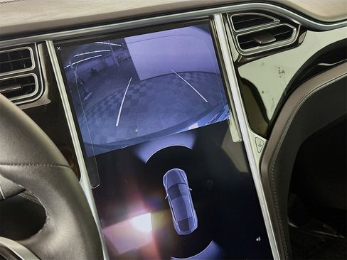 Used 2016 Tesla Model S 70D image 13